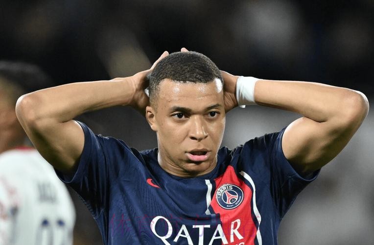 世体:毕巴在伯纳乌已20年不胜 过去19场3平16负 世体:毕巴在伯纳乌已20年不胜 过去19场3平16负